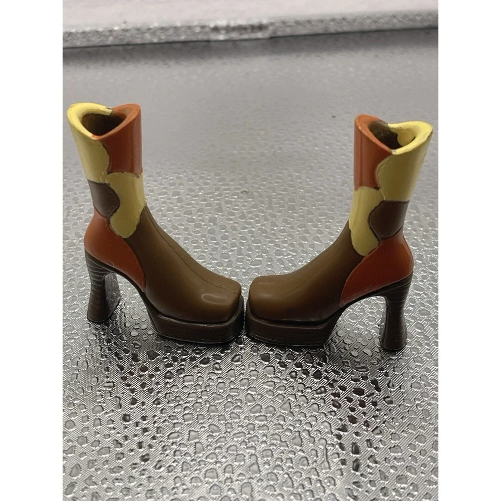 BRATZ XPRESS IT‎ KAYLA MEYGAN BOOTS SHOES High Heel Brown Patchwork Feet #8